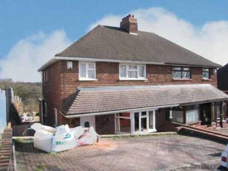 3 bedroom, Semi-detached House house..