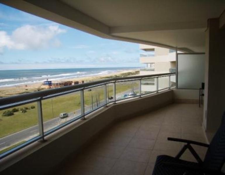 3 Bedroom Apartment - For Sale - Brava
