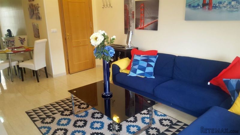 Immaculate 2 Bedroom Top Floor.. - 2