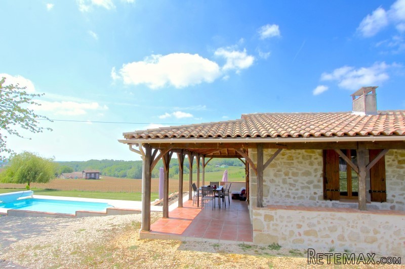 Charming, Fully-restored Stone..