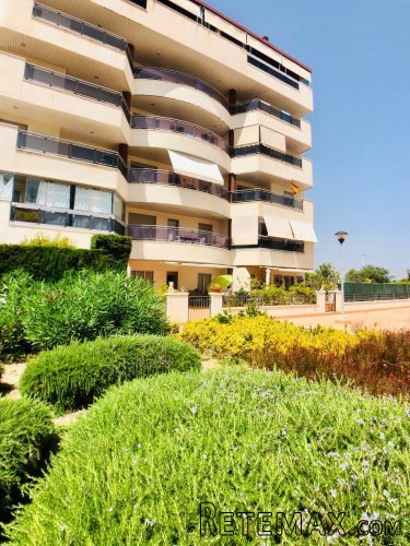 Este maravilloso apartamento se encuentra a solo 900 m de.. - 2