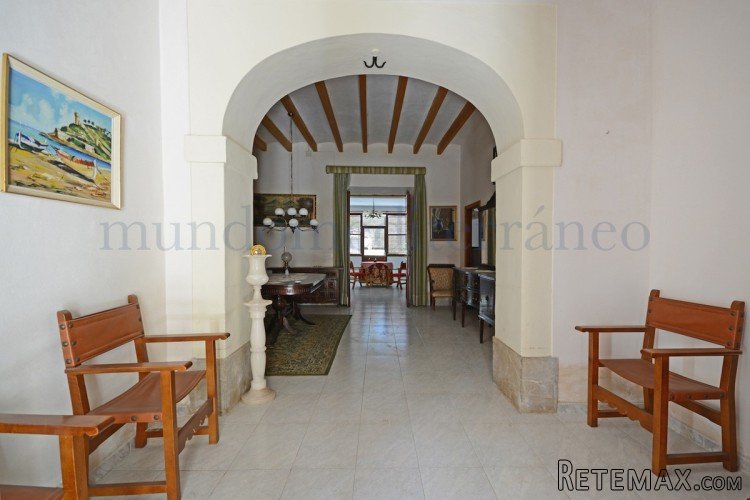 Excellent large townhouse with a sunny garden, in a lovely.. - 2