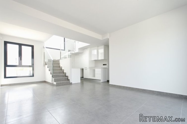 This is a new build villa on Las Ramblas Golf Course.. - 2