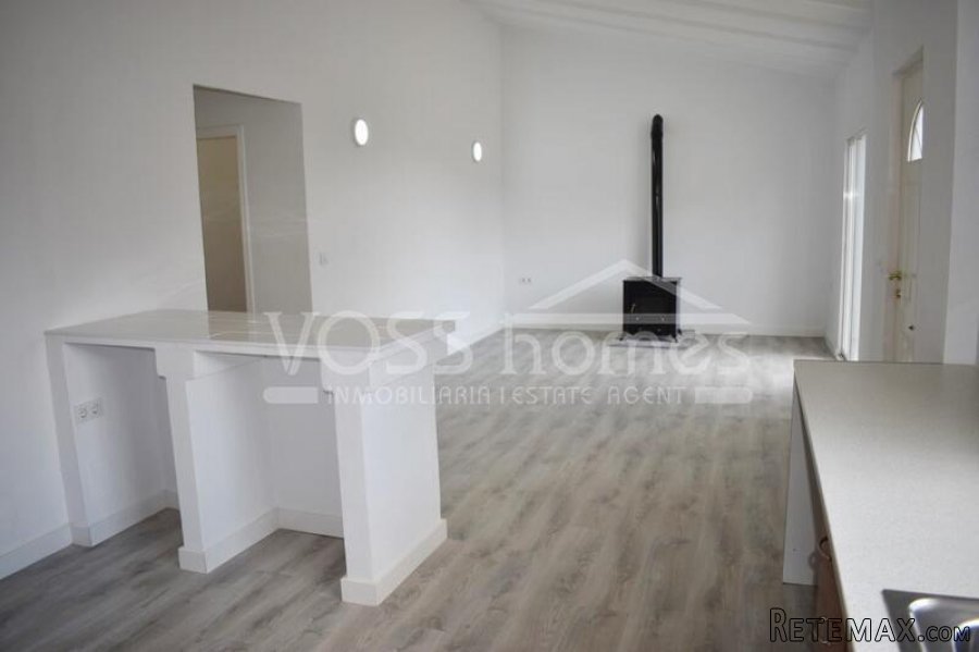 EXCLUSIVE TO VOSS HOMES - A very interesting property made.. - 16