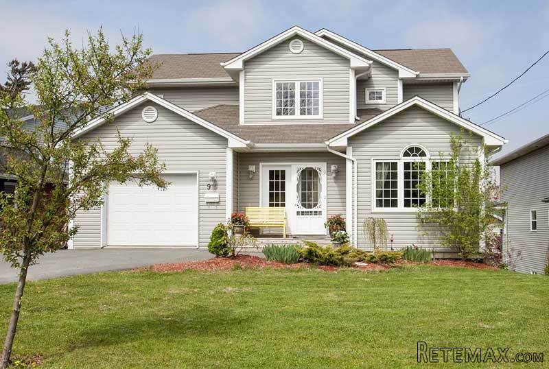4 bedroom House For Sale: 95 Braemar..