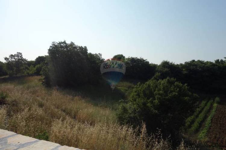 ISTRA, GRAĐEVINSKO ZEMLJIŠTE 800M2