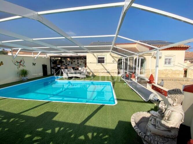 NEW TO VOSS HOMES - Recently modernised, light and airey 2.. - 7