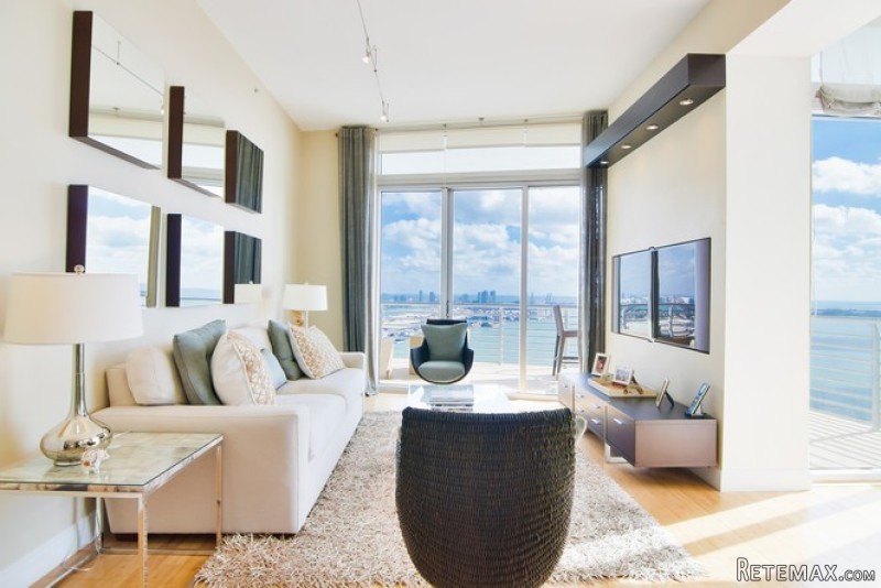 3 bedroom Flat For Sale: 335 S Biscayne.. - 2