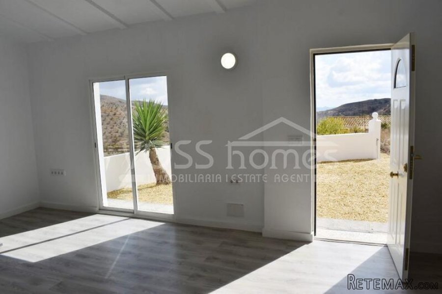 EXCLUSIVE TO VOSS HOMES - A very interesting property made.. - 18