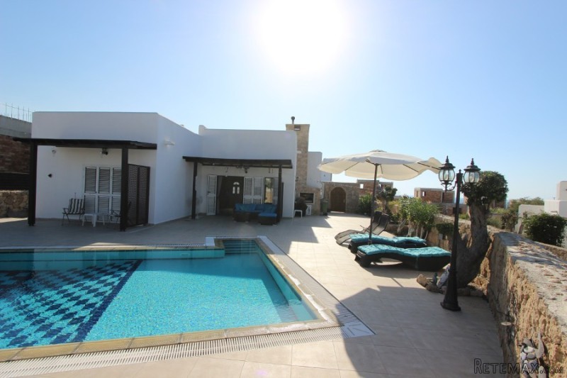 Turtle Beach Luxury Bungalow