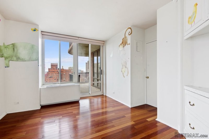 3 Bedrooms - Condo - New York State -.. - 2
