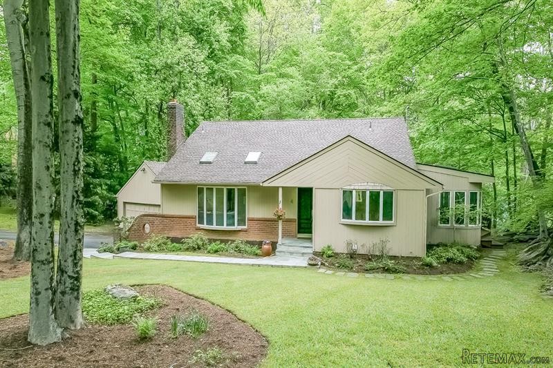 3 bedroom House For Sale: 4 Mill Lane.. - 2