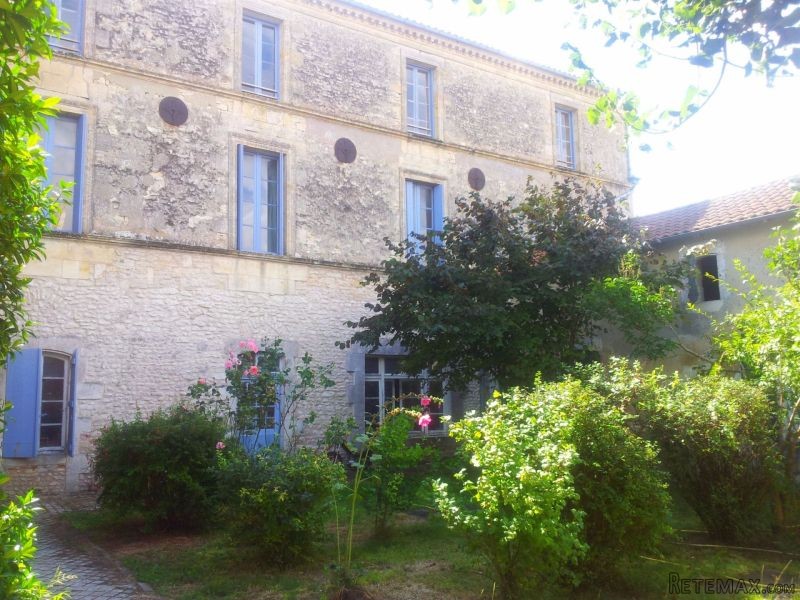 Large Townhouse For Sale With Adjoining..