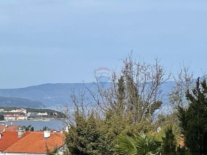 Otok Krk,Malinska,stan s pogledom na more,prizemlje,parking