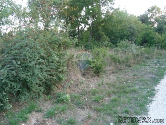 VALDENEGA, Vodnjan, građevinsko zemljište od 814 m2