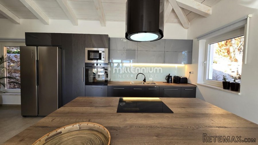 Jadranovo, 200m2, kamena vila s garažom i bazenom - 8