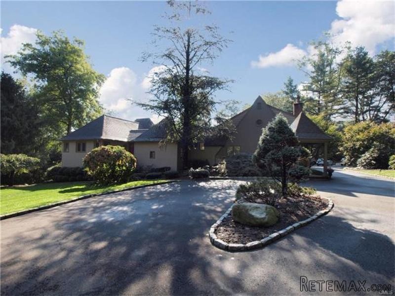 4 bedroom House For Sale: 12 WEDGEWOOD..