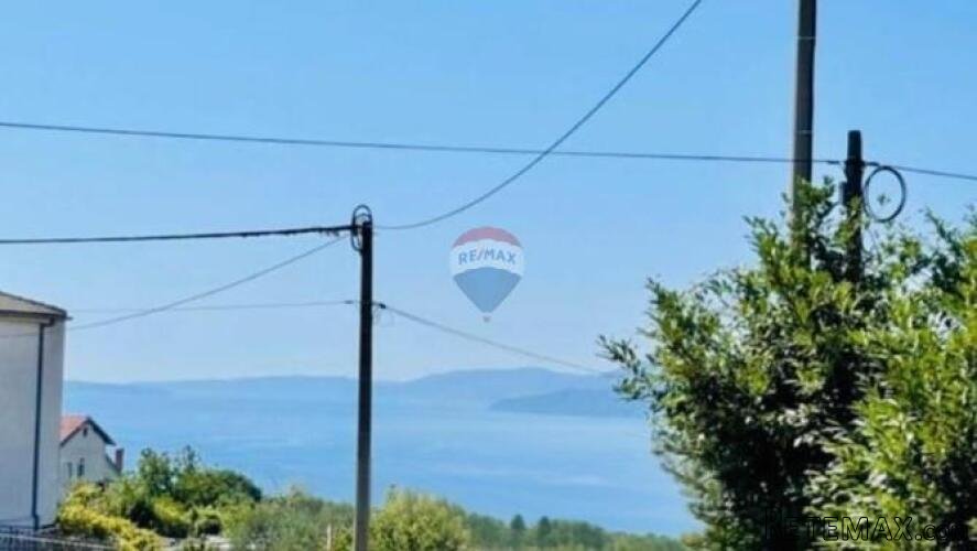 Kastav, zemljište s pogledom na more