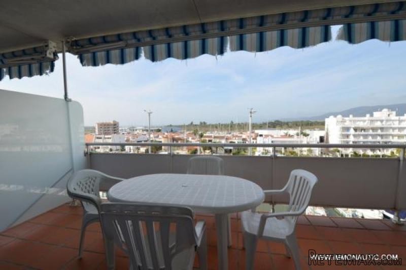 ROSES SANTA MARGARIDA: Nice penthouse.. - 2