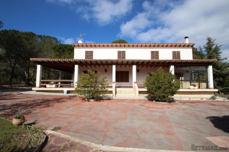 Large 6 bedroom villa in Alcoy pool..