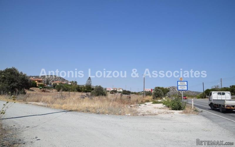 Building Plot For Sale Iin Pyrgos..