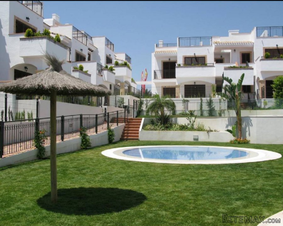 Habitaciones: 2 Baños: 2 Construidos: 66m2 Cocinas: 1.. - 2