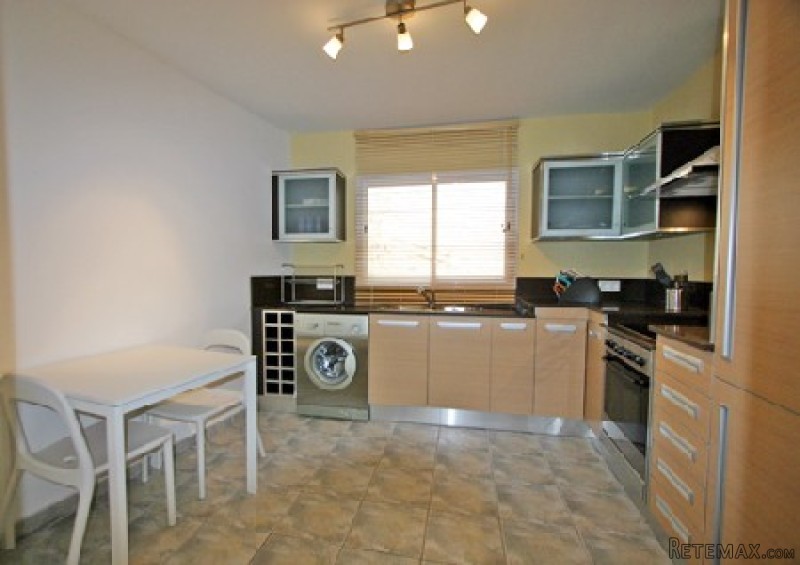3 Bedrooms - Property - For Sale - 2