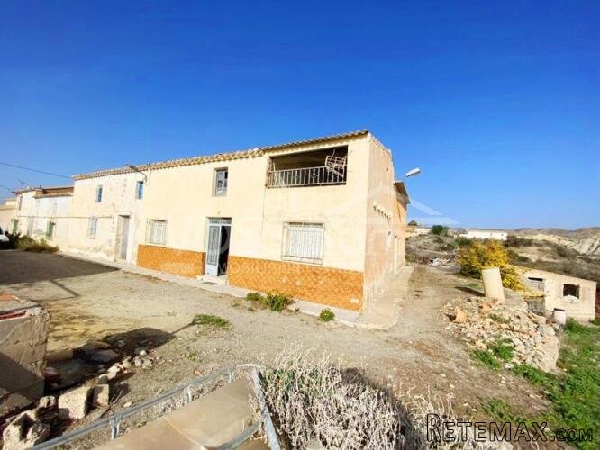 NEW & EXCLUSIVE TO VOSS HOMES A two in one, country house.. - 3