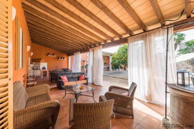 Spacious townhouse in Maria de la Salut.. - 2