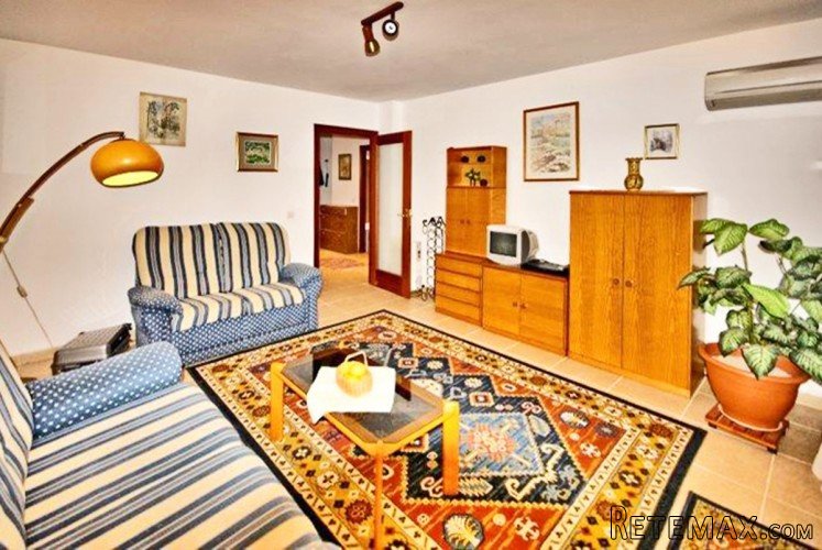 Exclusive first floor property in the heart of Pinaret. One.. - 4