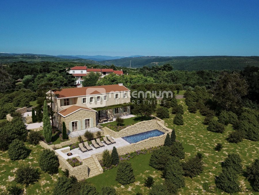 Istra, Brtonigla, exclusivna vila s kamenim bazenom