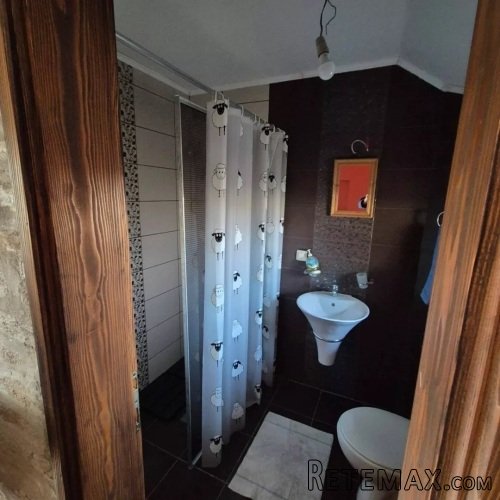 Prodajem izuzetnu kucu na selu,kompletno sredjenu,renoviranu,opr - 6