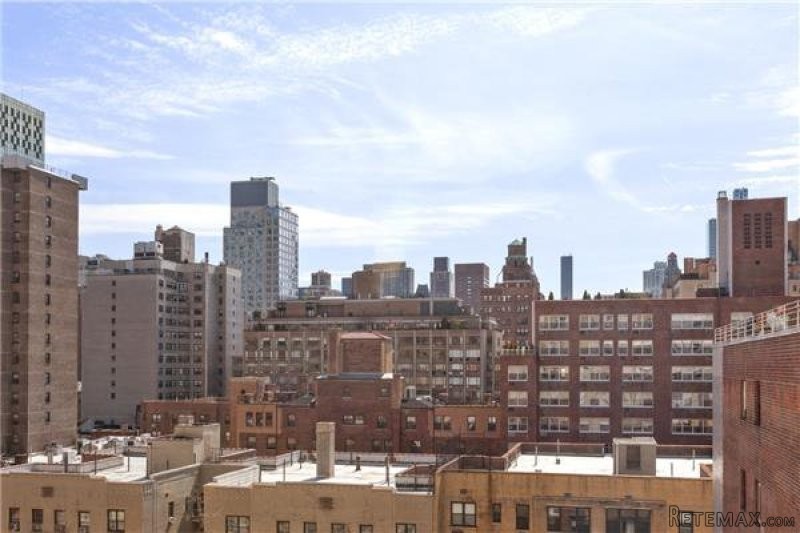 6 Bedrooms - Condo - New York State -..