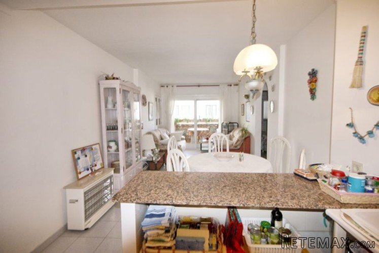 Lovely property located in Llenaire, ideal for holidays or.. - 2