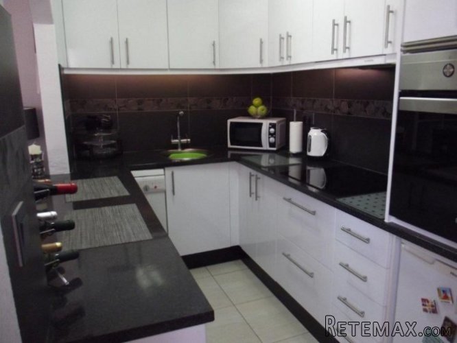 RECENTLY REDUCED This well maintained corner bungalow.. - 3