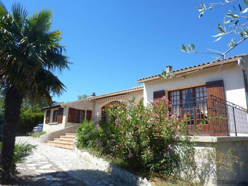 Single Storey Villa With Clear View - 2