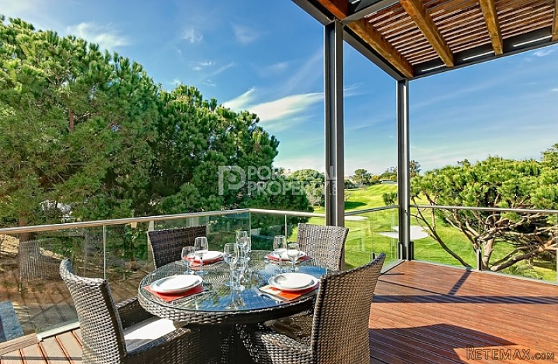 Superb 2 Bed Apartment Overlooking The..