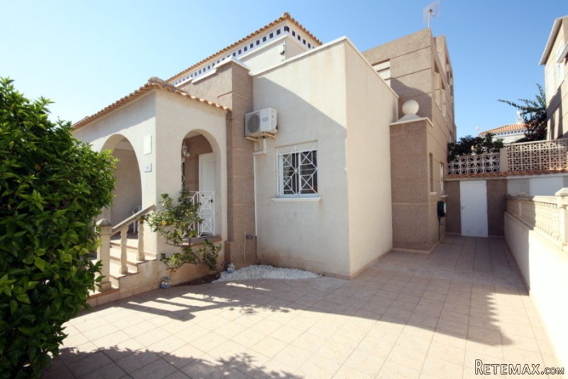 3 Bedrooms - Villa - Alicante - For Sale - 2