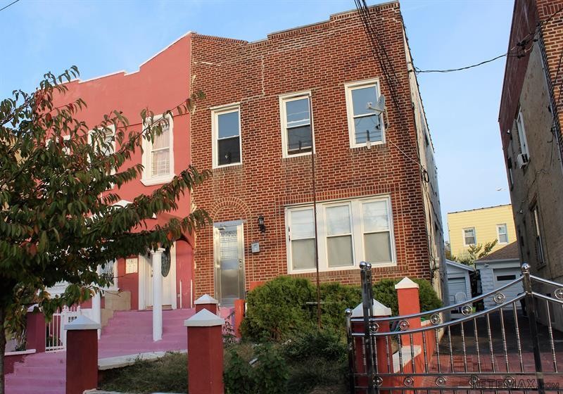 5 bedroom Flat For Sale: 2863 Dewey..