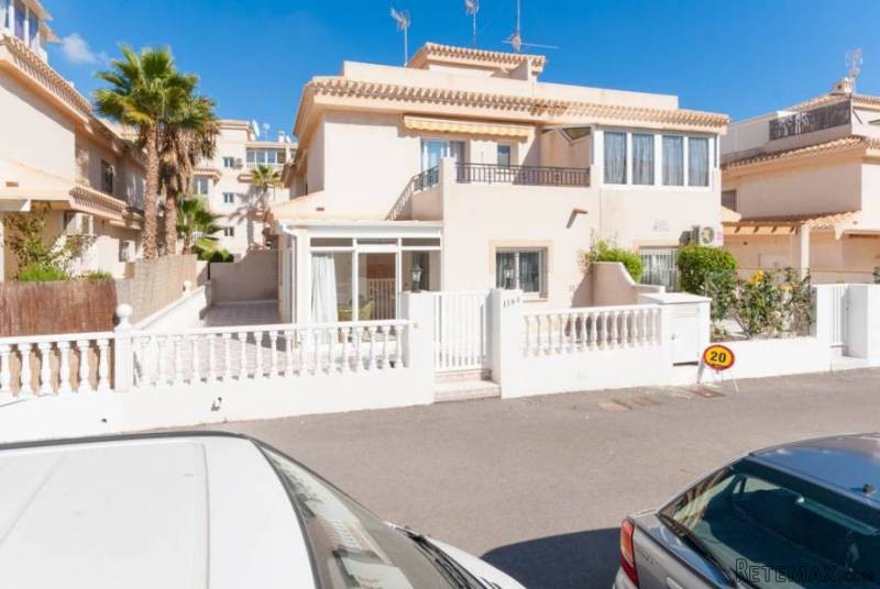 3 Bedrooms - Property - Alicante - For..