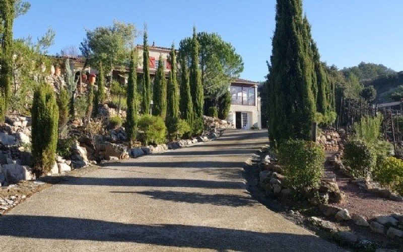Beautiful Villa With 200 m2 Of Living..