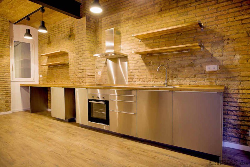Loft style apartment in Barcelona - 2