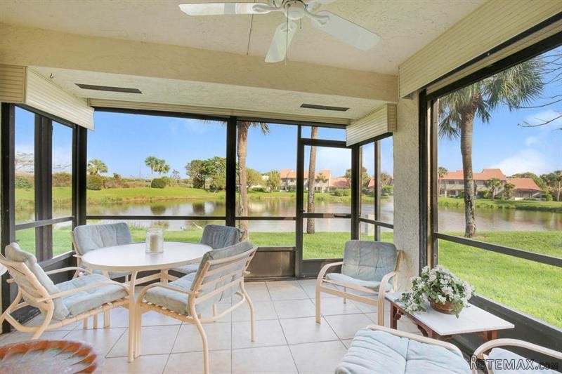 3 bedroom Residence For Sale: Juno..