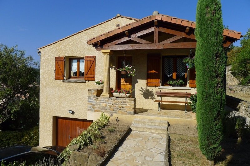 3 Bedroom Character Villa With Garden..