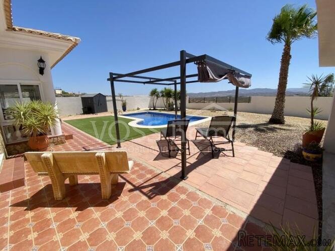 EXCLUSIVE TO VOSS HOMES A beautifully presented, recently.. - 2