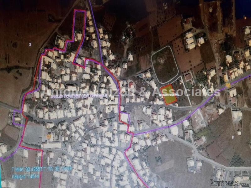 1,836m2 Residential Plot in..