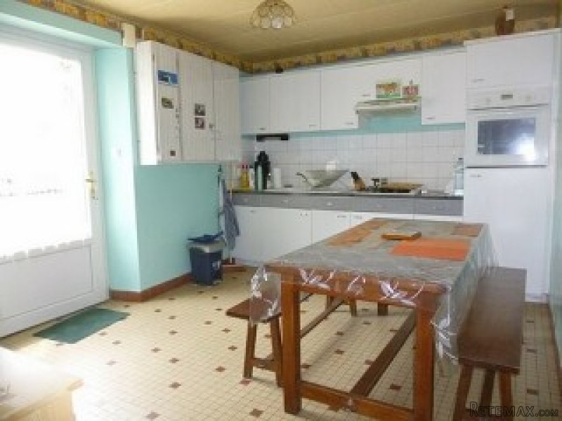 Village house with garden and garage.. - 2