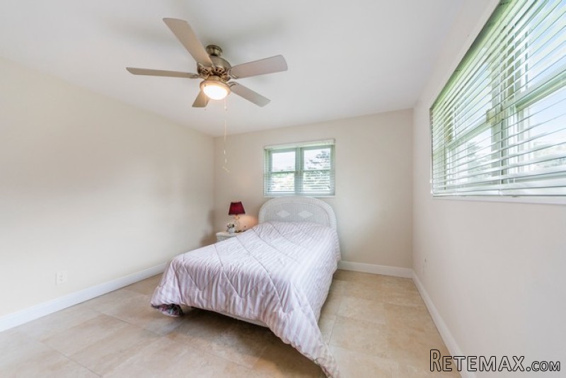 3 bedroom House For Sale: 15660 SW 75.. - 2