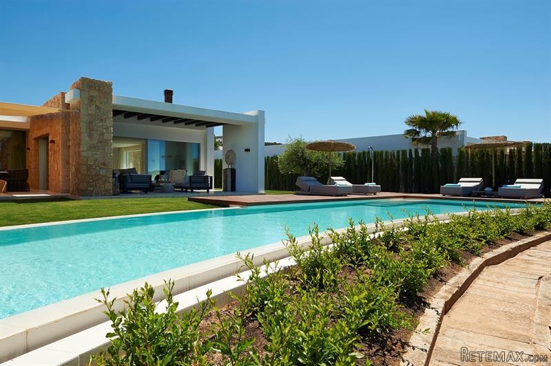5 bedroom Villa For Sale: 33CalaConta.. - 2