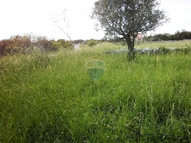 Juršići, poljoprivredno zemljište od 771 m2 - 2